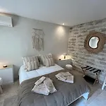 L Ecrin De Gambetta - Maison Cosy Intra-muros Avec Parking Inclus * Aigues-Mortes