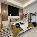 Сasa de vacaciones L Ecrin De Gambetta - Maison Cosy Intra-muros Avec Parking Inclus Aigues-Mortes