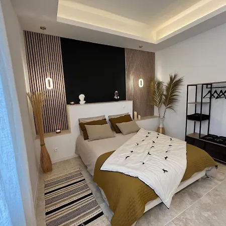 L Ecrin De Gambetta - Maison Cosy Intra-muros Avec Parking Inclus Aigues-Mortes