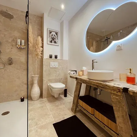 Prázdninový dům L Ecrin De Gambetta - Maison Cosy Intra-muros Avec Parking Inclus Aigues-Mortes